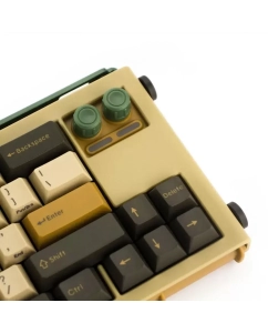 Купить Беспроводная игровая клавиатура Shurikey Gear Hanzo SKB65 Theme 002 бежевый  в E-mobi