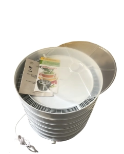 Купить Сушилка для фруктов и овощей ЭСОФ-2-0,6/220 Ветерок-2У белый (6 поддонов), 600Вт  в E-mobi