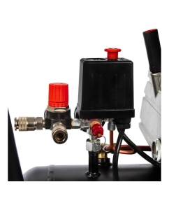 Купить Поршневой масляный компрессор QUATTRO ELEMENTI KM 50-200 248-474  в E-mobi