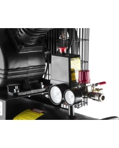 Купить Компрессор WESTER WBK2200/100PRO ременной привод, поршневой масляный, 2200 Вт, 340л/мин, 8бар 631639  в E-mobi