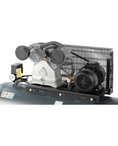 Купить Компрессор поршневой с ременной передачей NORDBERG 380В, ресивер 270 л, 690 л/мин NCP300/690  в E-mobi