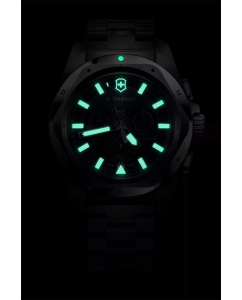 Купить Швейцарские наручные часы Victorinox 241985 с хронографом  в E-mobi