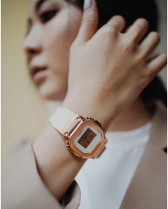 Купить Японские наручные часы Casio G-SHOCK GM-S5600PG-4ER с хронографом  в E-mobi