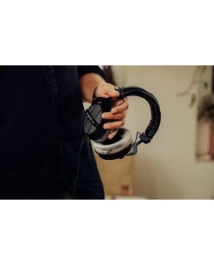 Купить Наушники Beyerdynamic DT 990 Pro Ltd Bl  в E-mobi