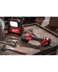 Купить Аккумуляторная угловая шлифмашина Milwaukee M18 FSAG125XB-502X FUEL 4933478430  в E-mobi