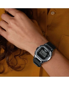 Купить Японские наручные часы Casio G-SHOCK GM-S5600U-1 с хронографом  в E-mobi