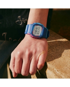 Купить Японские наручные часы Casio G-SHOCK DWE-5600PR-2E с хронографом  в E-mobi
