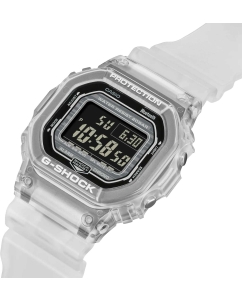 Купить Японские наручные часы Casio G-SHOCK DW-B5600G-7 с хронографом  в E-mobi