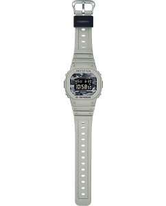 Купить Японские наручные часы Casio G-SHOCK DW-5600CA-8ER с хронографом  в E-mobi