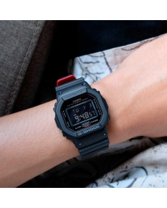 Купить Японские наручные часы Casio G-SHOCK DW-5600HR-1E с хронографом  в E-mobi
