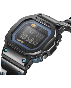 Купить Японские титановые наручные часы Casio G-SHOCK MRG-B5000BA-1 с хронографом  в E-mobi