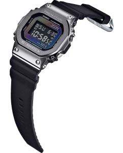 Купить Японские наручные часы Casio G-SHOCK GM-5600BRW-1 с хронографом  в E-mobi