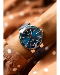 Купить Швейцарские механические наручные часы Oris 01-733-7787-4135-07-4-22-35FC  в E-mobi