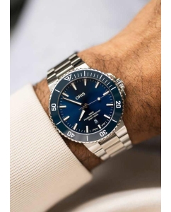 Купить Швейцарские механические наручные часы Oris 01-733-7789-4135-07-8-23-04PEB  в E-mobi