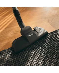 Купить Пылесос Miele Classic C1 Power Line Autumn красный  в E-mobi