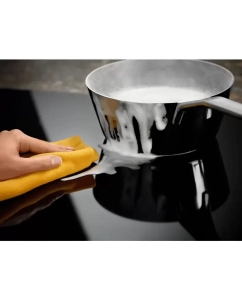 Купить Встраиваемая варочная панель индукционная Electrolux CIR60433 черный  в E-mobi