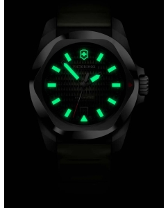 Купить Швейцарские механические наручные часы Victorinox 242017.1  в E-mobi