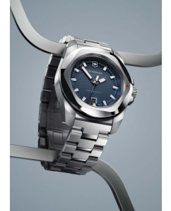 Купить Швейцарские наручные часы Victorinox 242031  в E-mobi