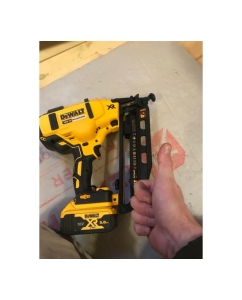 Купить Шпилькозабиватель DEWALT 18.0 В XR DCN660N  в E-mobi