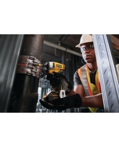 Купить Аккумуляторный шуруповерт DEWALT DCF809D2T, 18 В, 190 Нм, 3200 уд/мин, с 2 АКБ 2 А*ч и ЗУ, в кейсе DCF809D2T-QW  в E-mobi