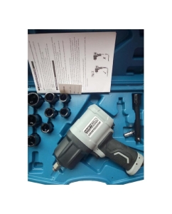 Купить Пневматический ударный гайковерт с комплектом ударных головок KraftWell 1/2", 1500 Нм KRW1500IW-T  в E-mobi