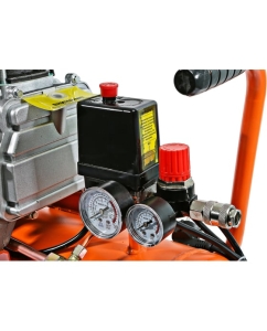 Купить Воздушный компрессор 2000 Вт, 24 л, 8 бар, 210лмин, картон ВКС-9315С  в E-mobi