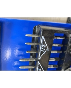 Купить Набор метчиков и плашек HOEGERT TECHNIK 32 шт. HT3B582  в E-mobi