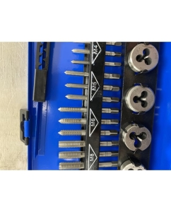 Купить Набор метчиков и плашек HOEGERT TECHNIK 32 шт. HT3B582  в E-mobi