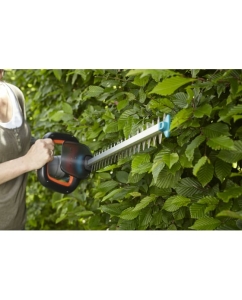 Купить Аккумуляторные ножницы для живой изгороди Gardena 14730-55.000.00  в E-mobi
