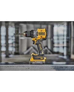 Купить Бесщеточная дрель-шуруповерт DEWALT 2 скорости, 2 АКБ 18 В XR Li-Ion DCD800E2T-QW  в E-mobi