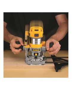 Купить Двуручный фрезер DEWALT D26203  в E-mobi